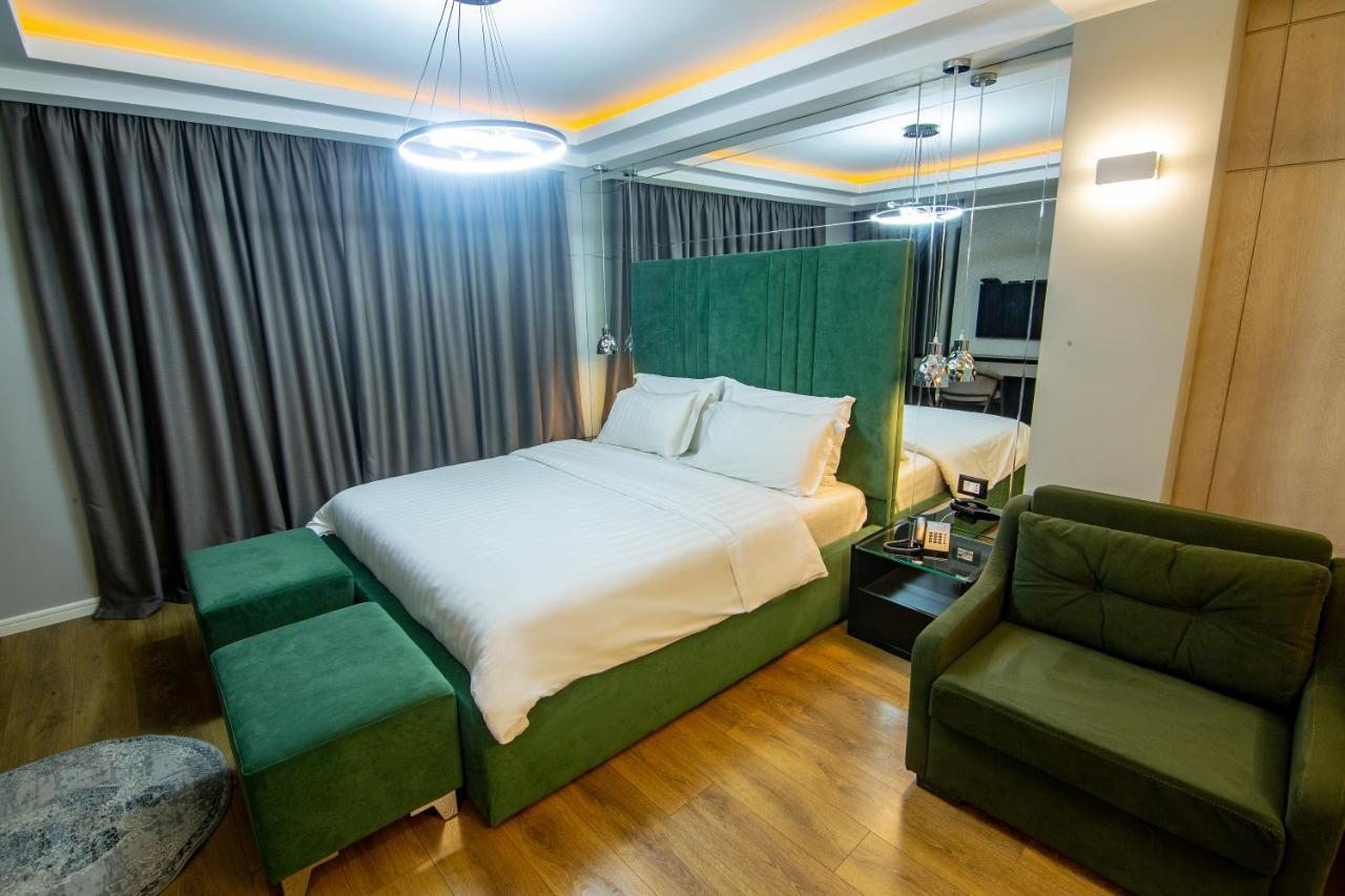 Tree Hotel Korce Exterior photo