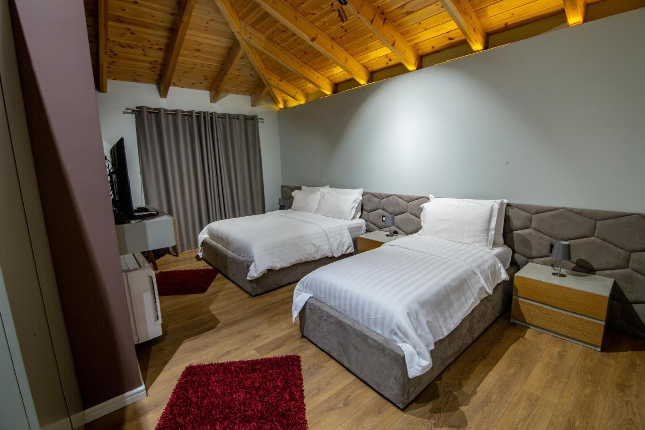 Tree Hotel Korce Exterior photo