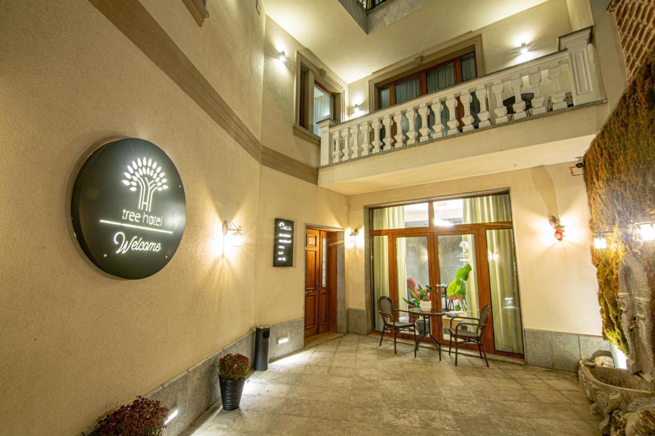 Tree Hotel Korce Exterior photo